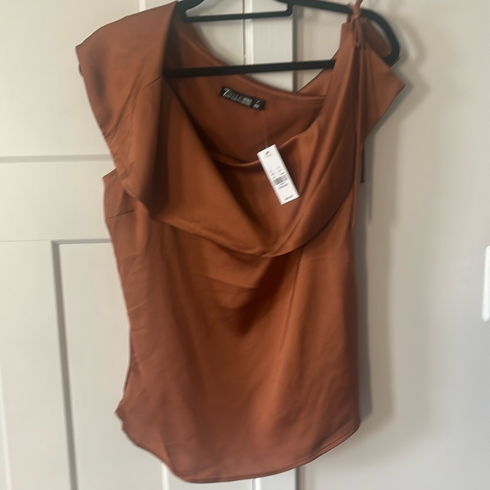 NWT New York & Company Top size medium